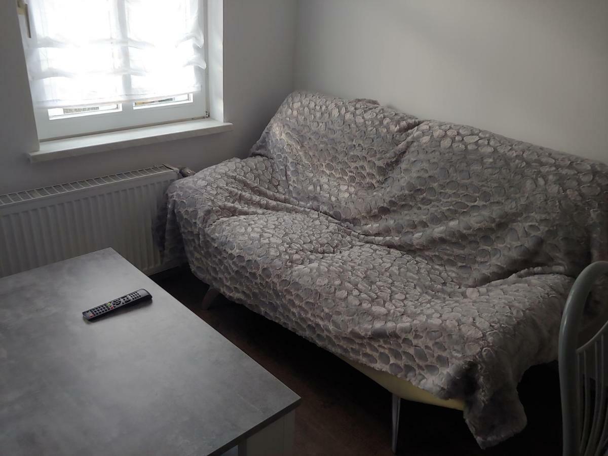 Bei Dinos Appartement Sarstedt Buitenkant foto